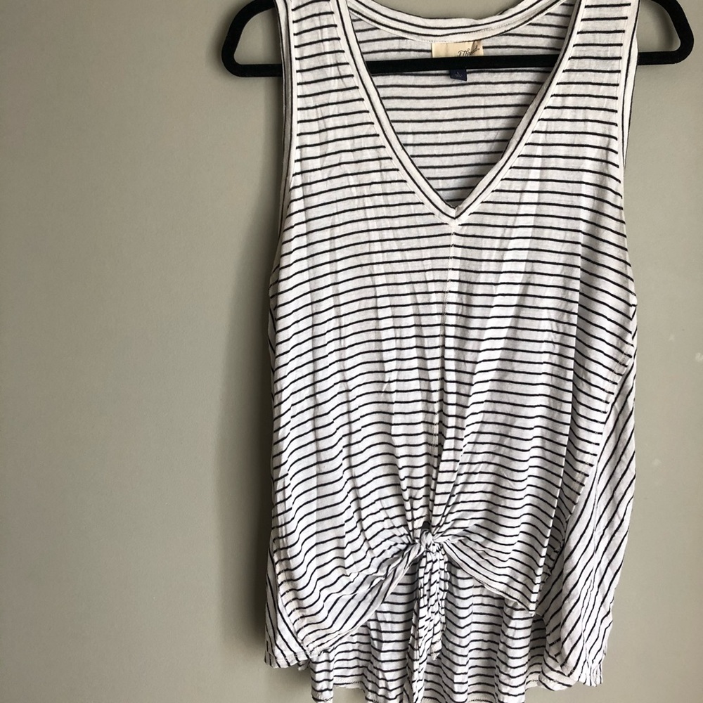 Flowy V-Neck tank